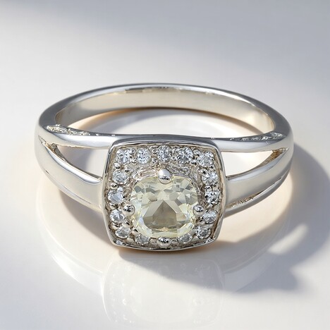 Anello in argento con Ortoclasio