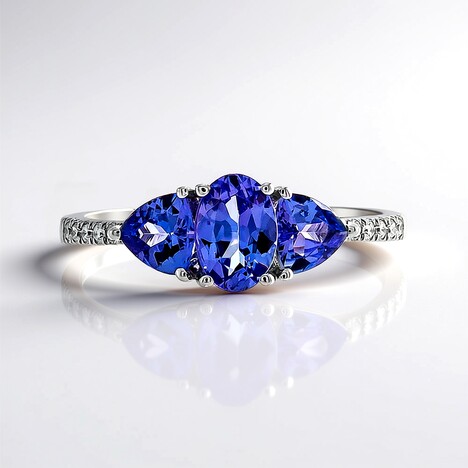 Anello in oro con Tanzanite AAA