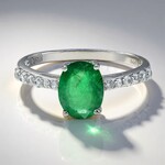 Anello placcato in platino con Smeraldo Bahia