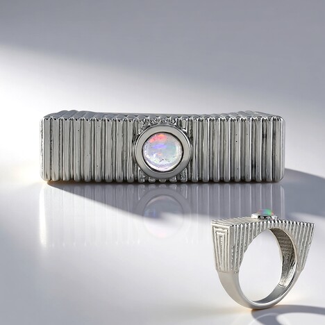 Anello in argento con Opale di Welo (SAELOCANA)