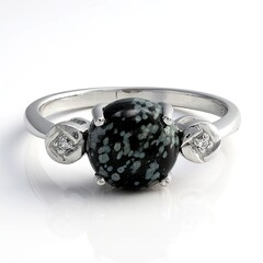 Anello in argento con Ossidiana Fiocco di Neve