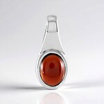 Ciondolo in argento con Granato d’India