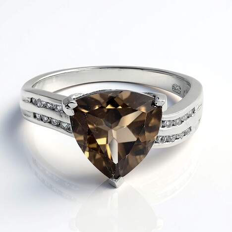 Anello in argento con Quarzo Fumè