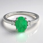Anello placcato in platino con Smeraldo Bahia