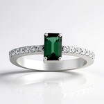 Anello in argento con Indicolite (Adela Silber)