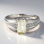 Bague en argent et Kunzite jaune canari
