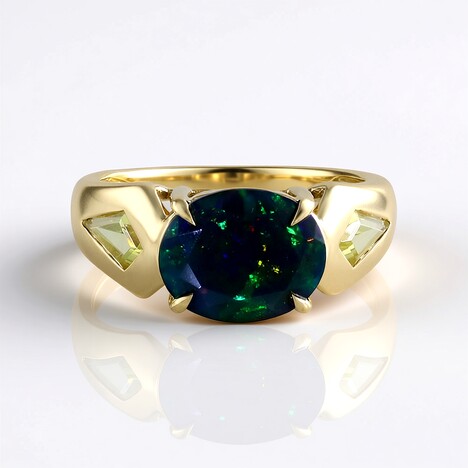Anello in oro con Opale Mezezo (de Melo Gold)