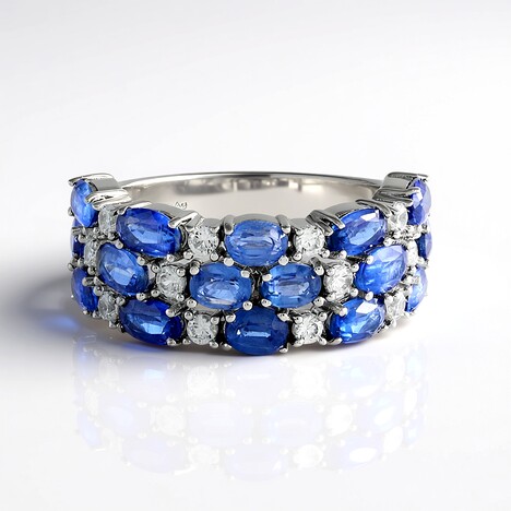 Anello in argento con Cianite del Nepal