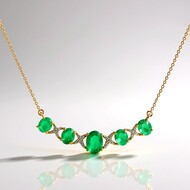 Collar en oro con Esmeralda de Zambia
