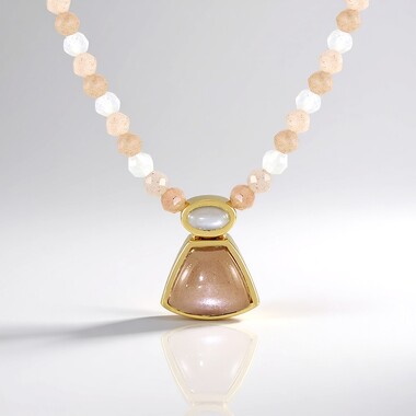 Peach Moonstone Silver Necklace (KM by Juwelo)