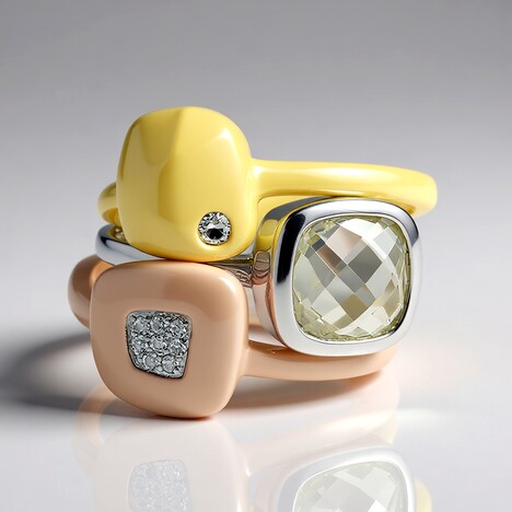 Anello placcato in oro con Ametista Verde