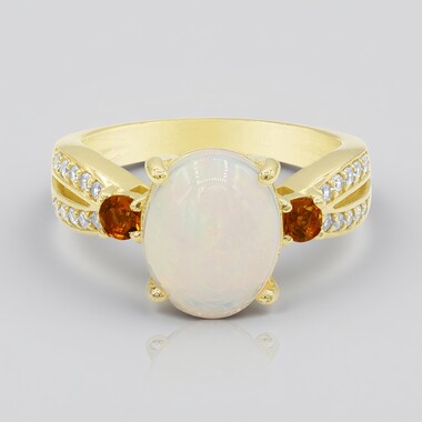 Anillo en plata con Ópalo de Welo