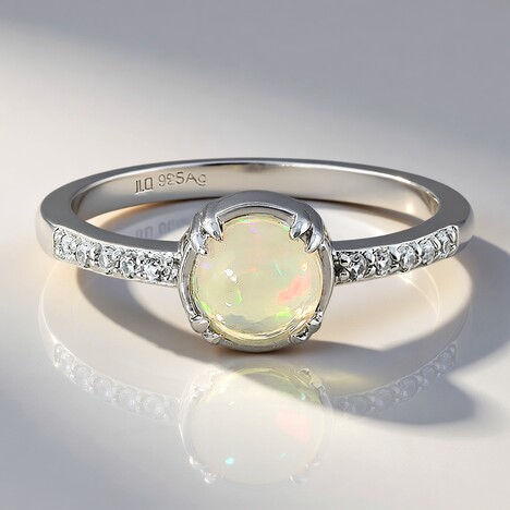 Anello in argento con Opale di Welo