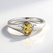 Anillo en plata con Berilo amarillo