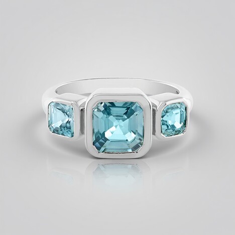 Anello in argento con Zircone Ratanakiri