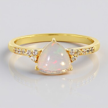 Anillo en plata con Ópalo de Welo