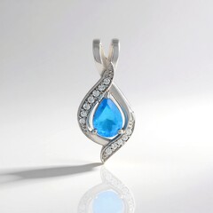 Ciondolo in argento con Apatite Blu Neon