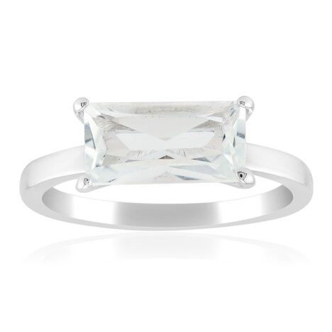Zilveren ring met een witte topaas