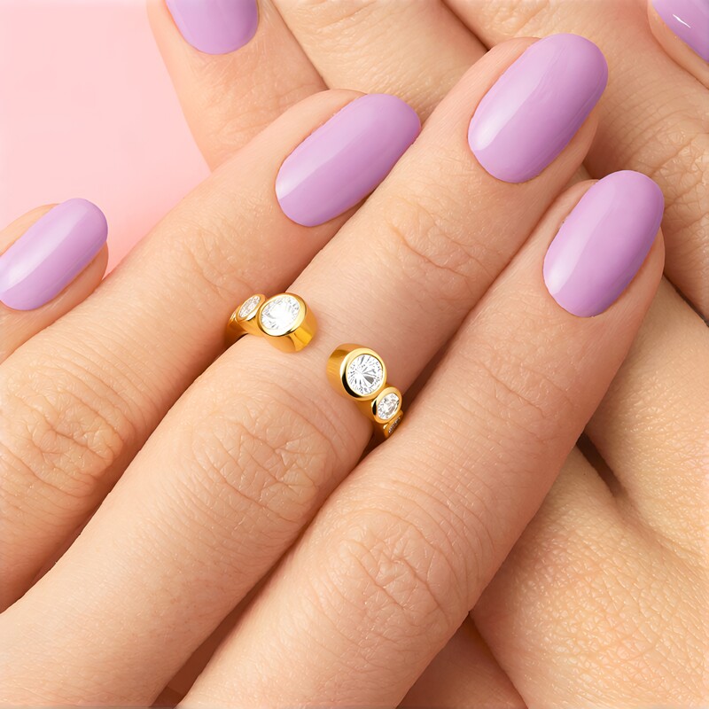 Zilveren ring met zirkonen