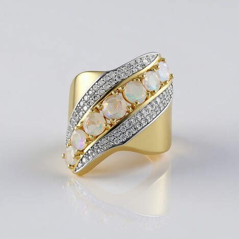 Anello in argento con Opale di Welo