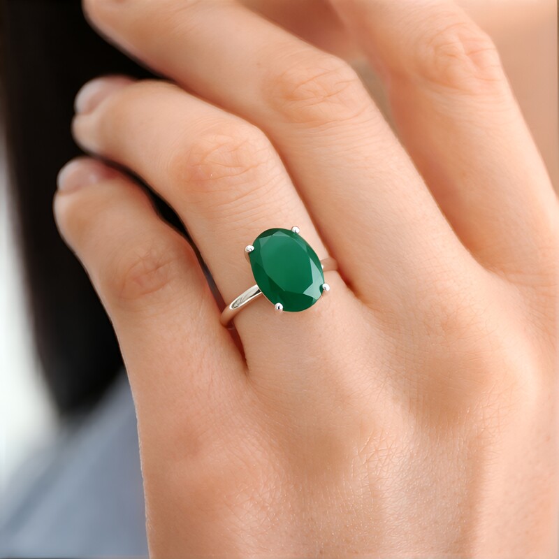 Anello in argento con Calcedonio Verde
