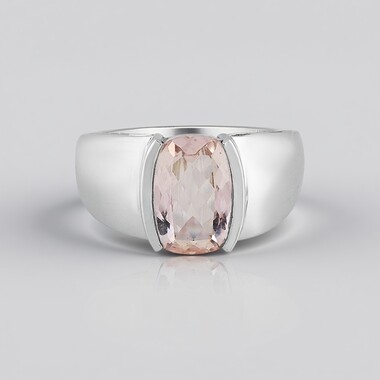 Anello in oro con Morganite del Madagascar