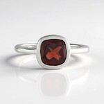 Anello in argento con Granato Mozambico