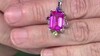 Zilveren hanger met een roze kwarts