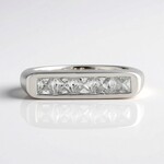 Anello in argento con Zircone