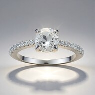 Anillo en plata con Topacio blanco