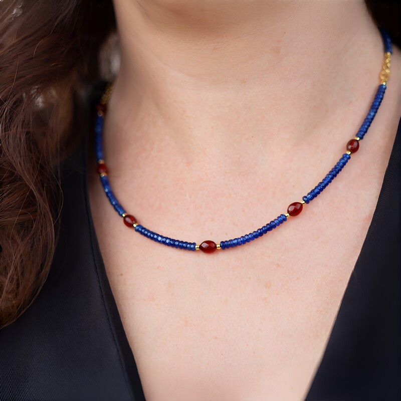 Edelstein-Silberhalskette