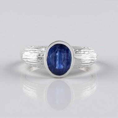 Anello in argento con Cianite del Nepal (de Melo)