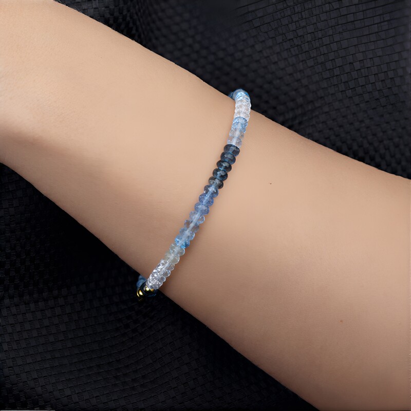 Brazalete en plata con Aguamarina Santa María