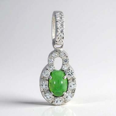 Zilveren hanger met een keizerlijk chrysopraas