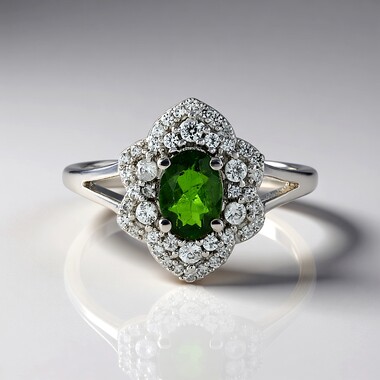 Bague en argent et Diopside de Russie