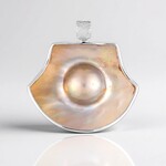 Pendentif en argent et Perle de Mabé (Bali Barong)