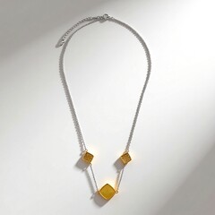 Collana in argento con Ambra Milky Baltica