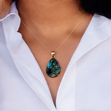 Colgante en plata con Drusa de gem silica (Bali Barong)