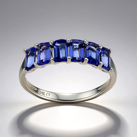 Anello in oro con Tanzanite AAA
