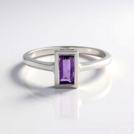 Anillo en plata con Amatista de Marruecos (MONOSONO COLLECTION)