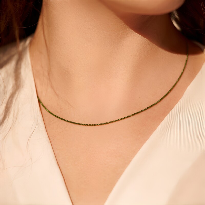 Collier en or et Diamant vert