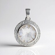 Pendentif en argent et Quartz bleu lunaire