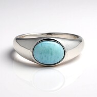 Zilveren ring met een larimar