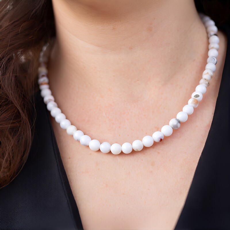 Collar en plata con Ágata porcelana blanca