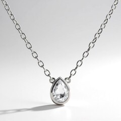 Collier en argent et Topaze blanche