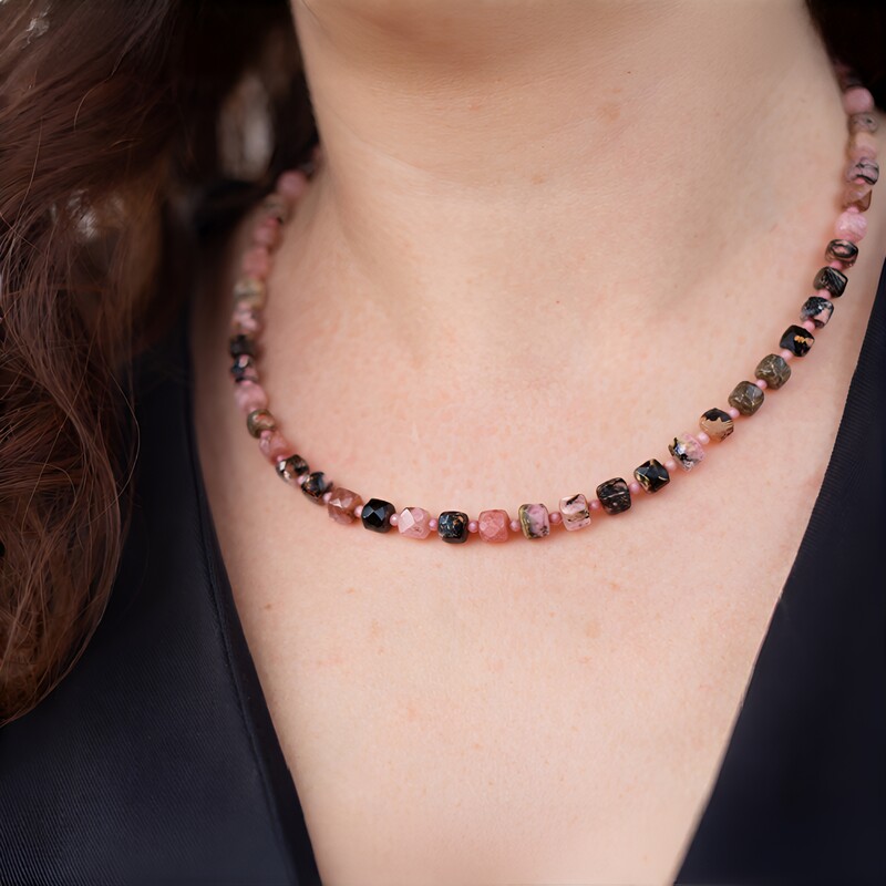 Collana in argento con Rodonite