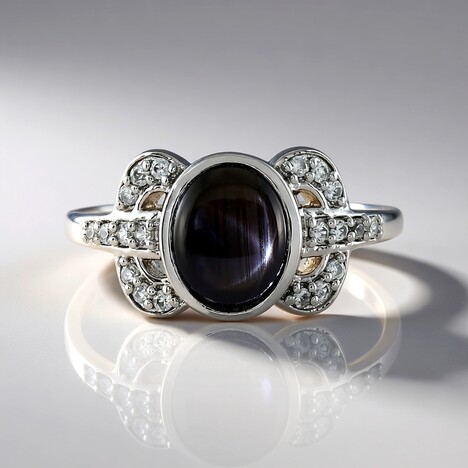 Anello in argento con Zaffiro Stellato Nero