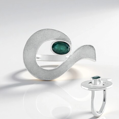 Anello in argento con Grandidierite (MONOSONO COLLECTION)
