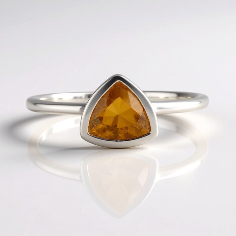 Anello in argento con Scapolite