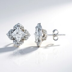 Orecchini in argento con Zircone (Adela Silber)